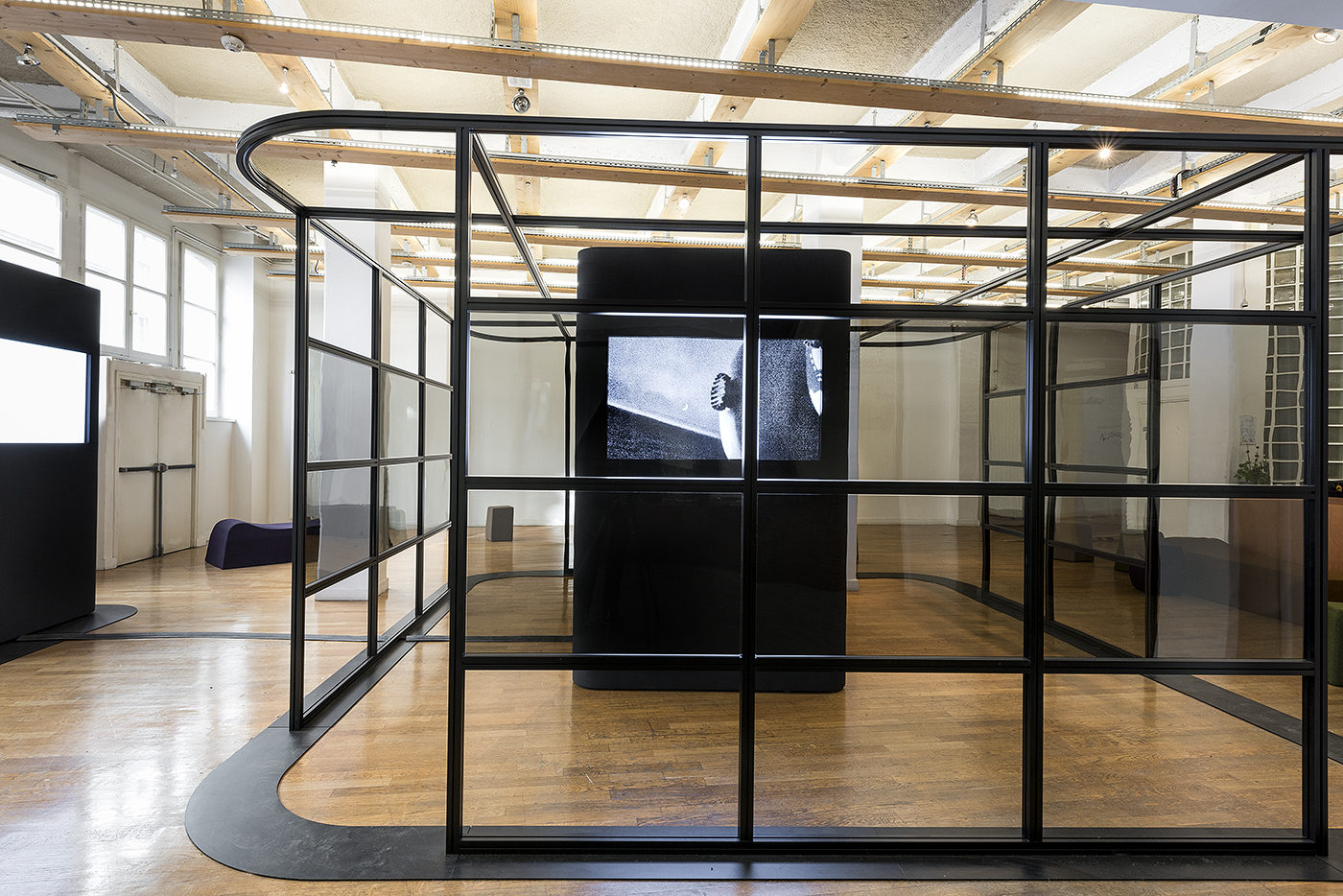 Propagation of monotony